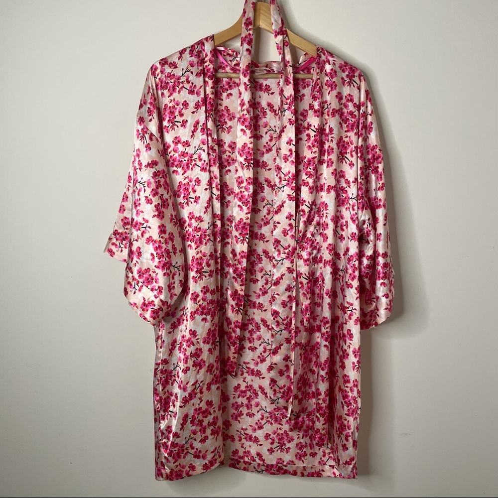 Victoria’s Secret Floral Robe